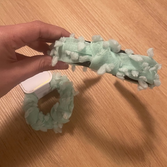 Light Green Headband set - Picture 2 of 3